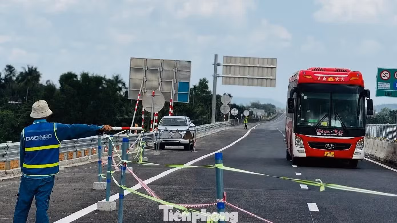 Toàn cảnh tuyến cao tốc trước ngày thông xe
