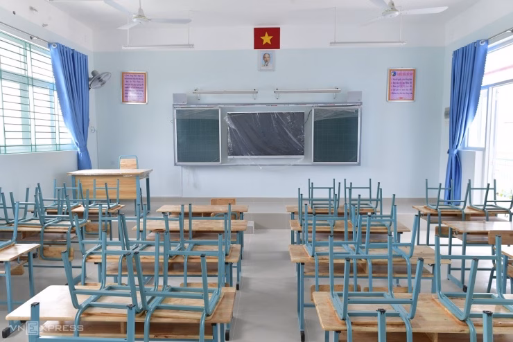 Hệ thống hành lang rộng rãi kết nối các khu vực học tập